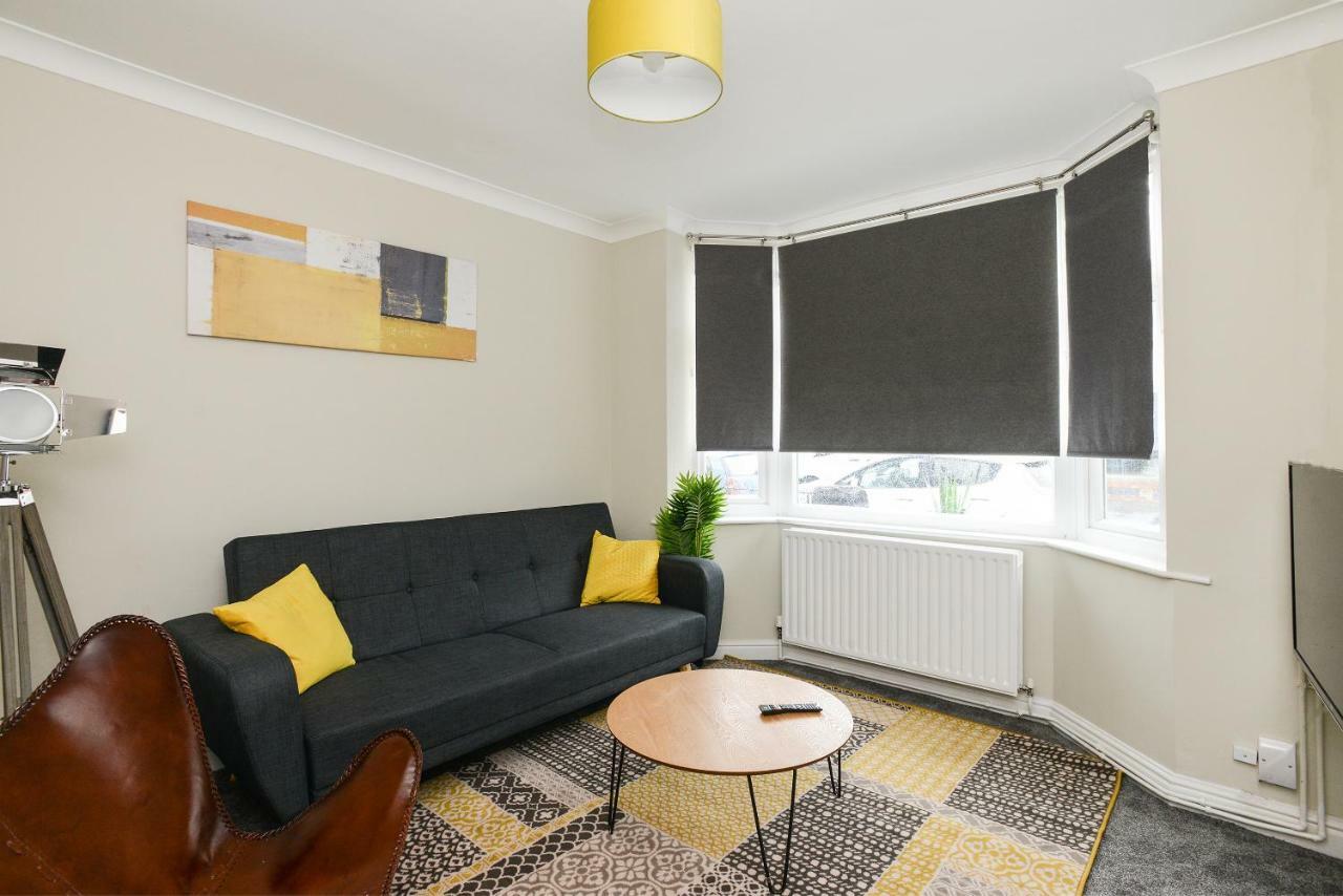 Cosy House In The Heart Of Beeston With Free Parking And Wifi Villa Nottingham Ngoại thất bức ảnh